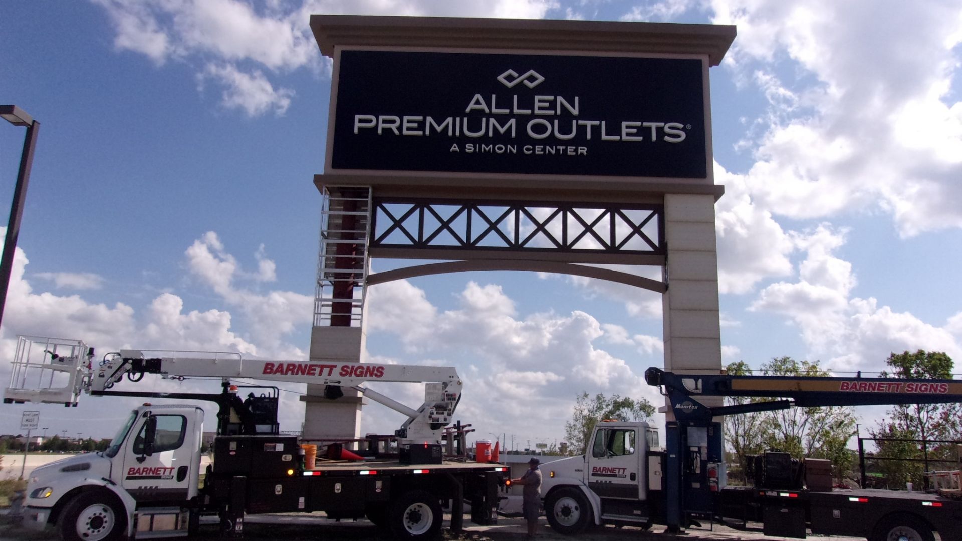 Tips for Selecting a Corporate Sign Installation Company