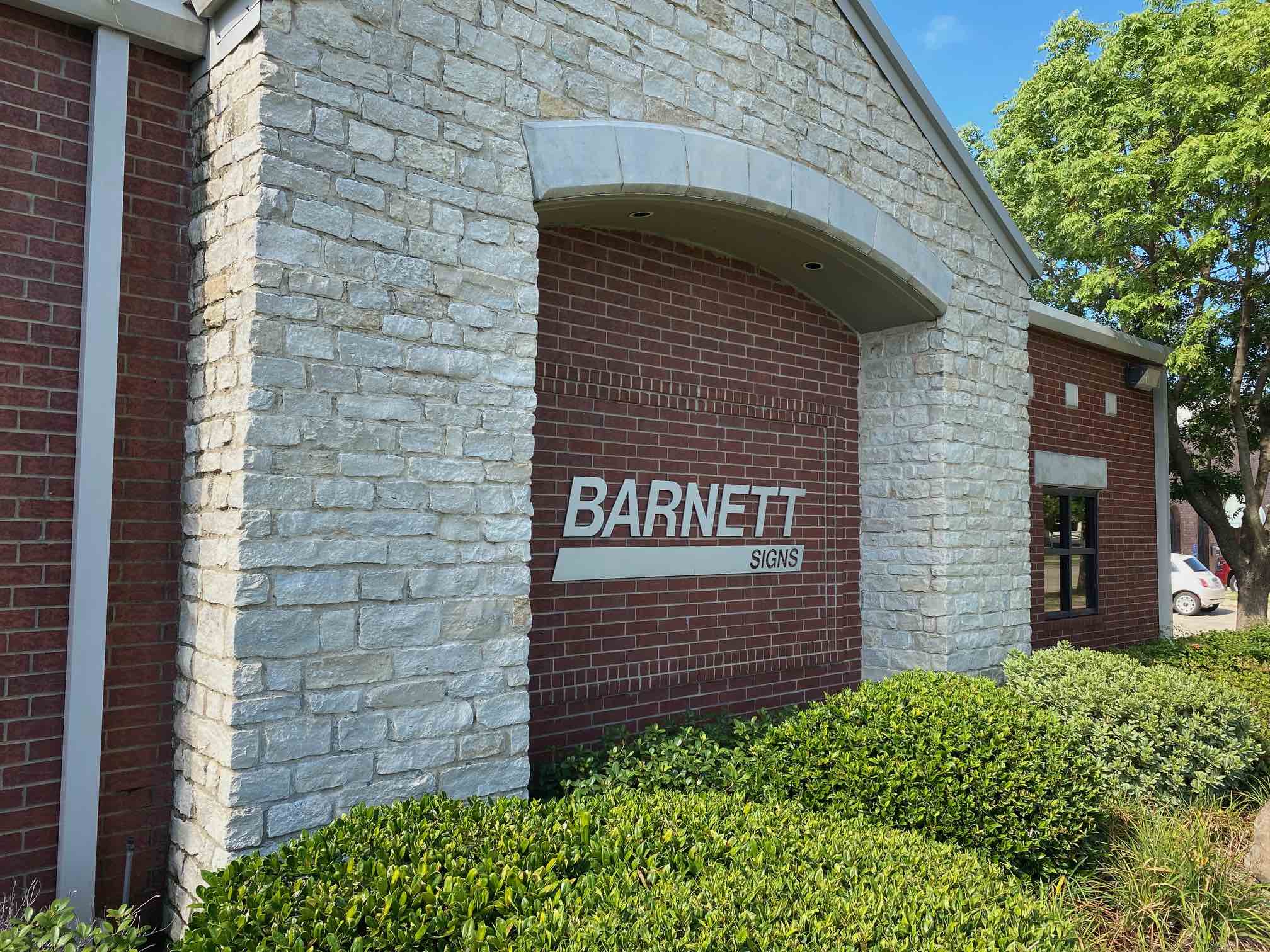 barnett signs facilities