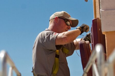 What to Consider When Hiring Texas Sign Contractors￼